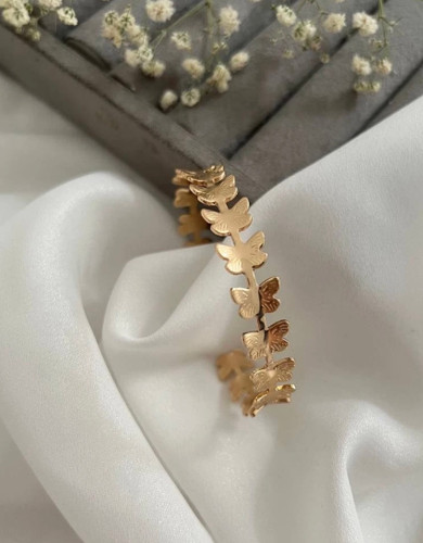 دست بنگل پروانه ای